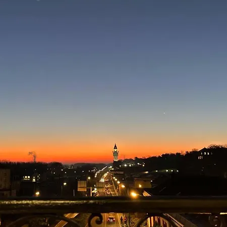 Beautiful With Perfect Location エペルネー